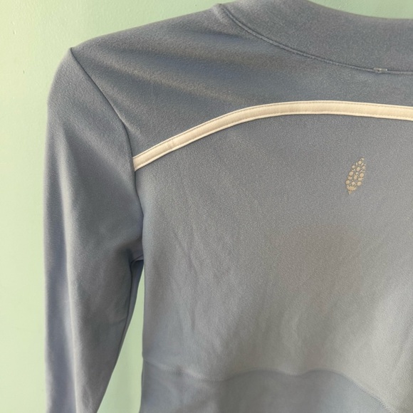 FP Movement By Free People Light Blue Activewear Top Size Small - Picture 6 of 7